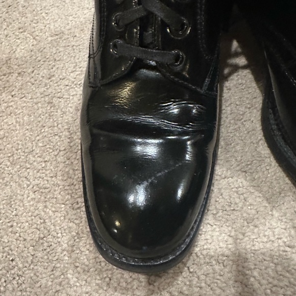 Charles David Vintage Black Patent Leather Lace up ankle boot. - Picture 8 of 9